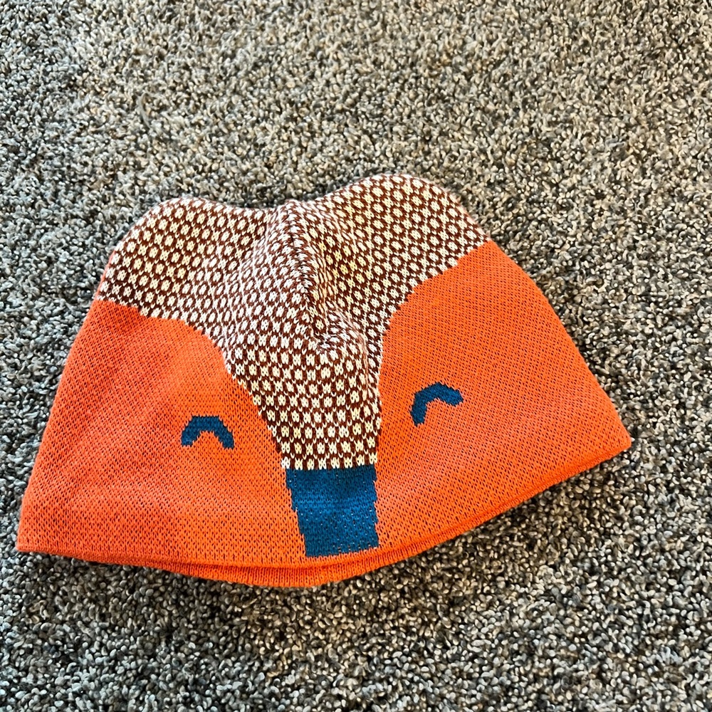 Patagonia fox 18-24 month new beanie hat